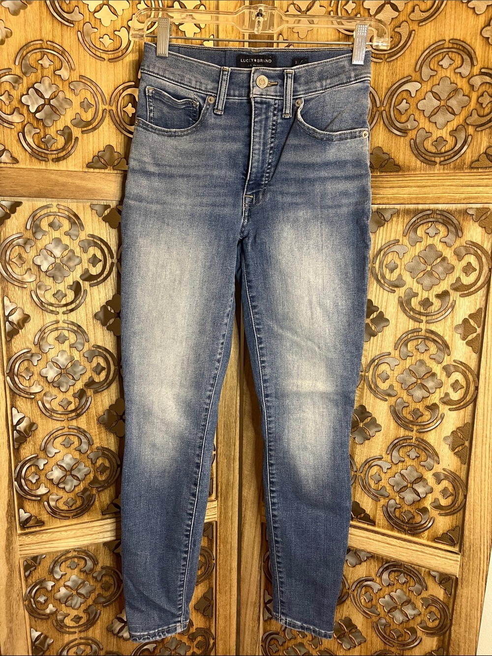 Lucky Brand Skinny Jeans in Faded Blue Wash
